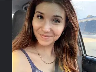 HannahCloe  live sex cam