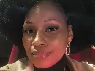 PlayfulM  live sex cam