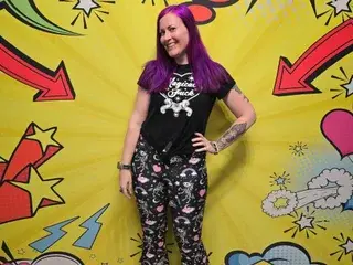 Missgennyrock  live sex cam