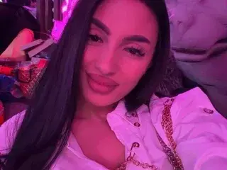 1vyanne  live sex cam
