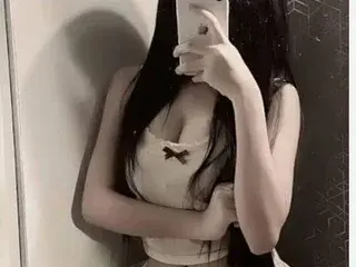 AdelaideMe  live sex cam