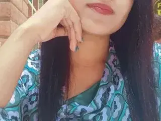Hottyriyaa  live sex cam