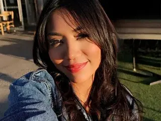 VirtualDiva26  live sex cam