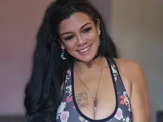 GoddessChantelle  live sex cam