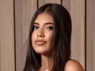 NoaFerrer  live sex cam