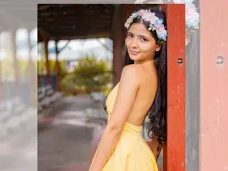 SilvyCollins  live sex cam