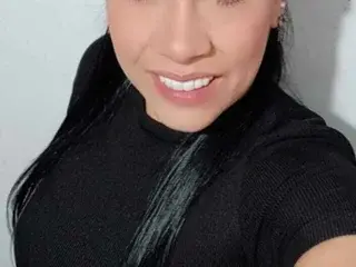 ViolettaThonsomS  live sex cam