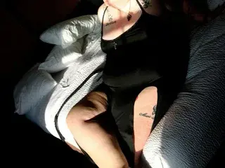 LilGingerSnaps  live sex cam