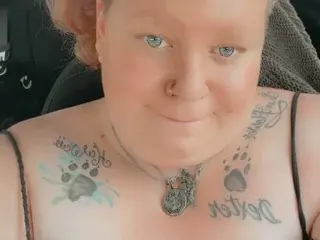 LilGingerSnaps  live sex cam