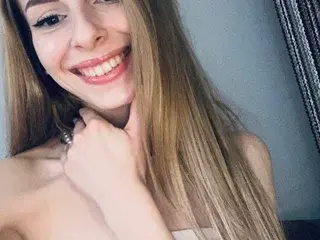 Pinkpantherrr  live sex cam