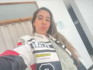 Katiaws  live sex cam