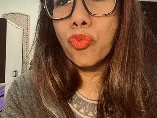 MissZeena  live sex cam