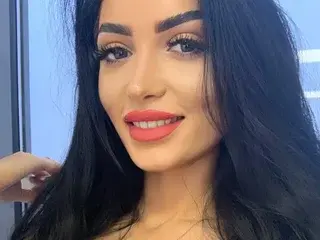 RaquelleDiva  live sex cam