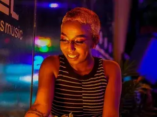 Notiflow  live sex cam