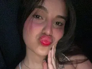 SamanthaJones_mml  live sex cam