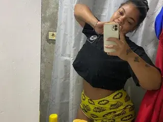 YazminJenner  live sex cam