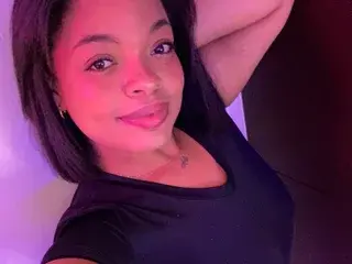 YazminJenner  live sex cam