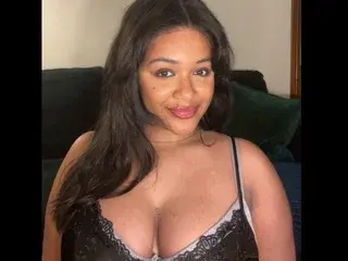Hazelvalentine  live sex cam
