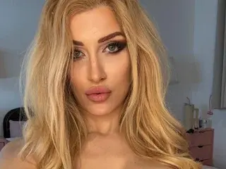 Molly_Johnson  live sex cam