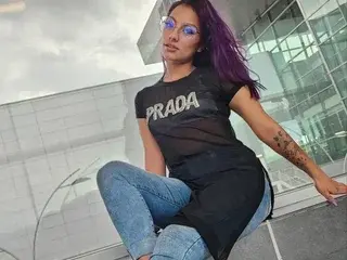 Vale_alvarez  live sex cam