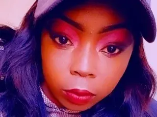 GOTHIC_DESIRE  live sex cam