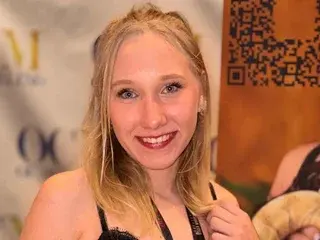 Itsmckennalynn  live sex cam