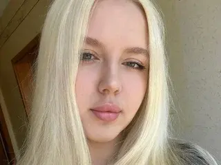 YukiRose  live sex cam