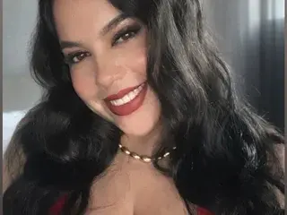 Andreabusty  live sex cam