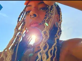 Leafgirl  live sex cam