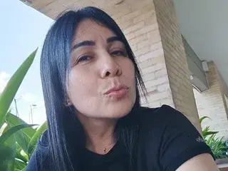 Yanella_109  live sex cam