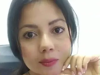 CarolB  live sex cam