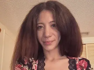 EliiHazii  live sex cam