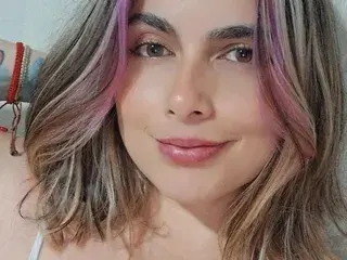Juliiethaservas  live sex cam