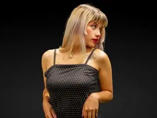 BarbieAmbar  live sex cam