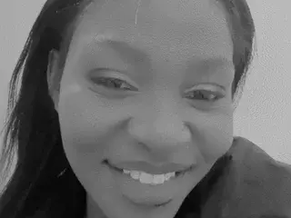 SEDUCTIVEMELANIN  live sex cam