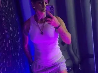 ZhoeSexyGirl  live sex cam