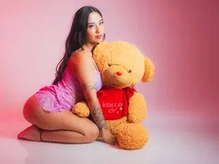 AbbyCoopers  live sex cam