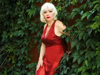 Blonda19Blonda  live sex cam