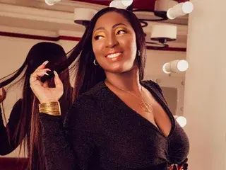 AkiraFallh  live sex cam