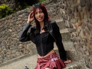 EvaaBenely  live sex cam