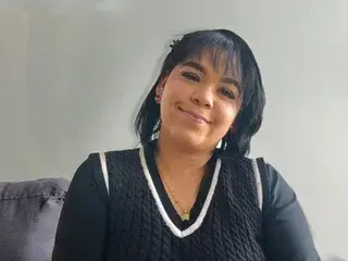 AmelieMarshal  live sex cam