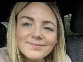 GoldenHourGirl  live sex cam