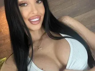 KairaAndrews  live sex cam