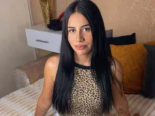 Luna_Noirr  live sex cam