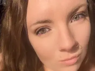 BustBella31  live sex cam