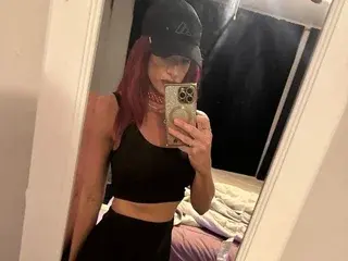 Lara_Wayne333  live sex cam