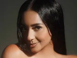 Emma_Bennett  live sex cam