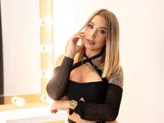 AlessaMills  live sex cam