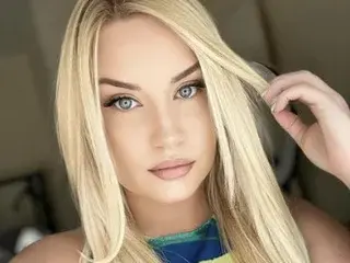 IrishEssieBabestation  live sex cam