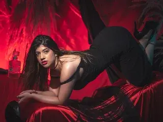 Millaafox  live sex cam